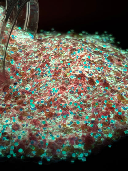 The Aleeshaan Glow (Glow-in-the-Dark)