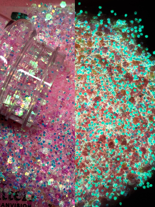 The Aleeshaan Glow (Glow-in-the-Dark)